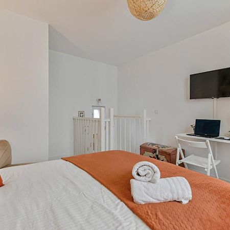 Charmant Duplex A Deux Pas De Paris Et Du Rer B Жантийи Экстерьер фото